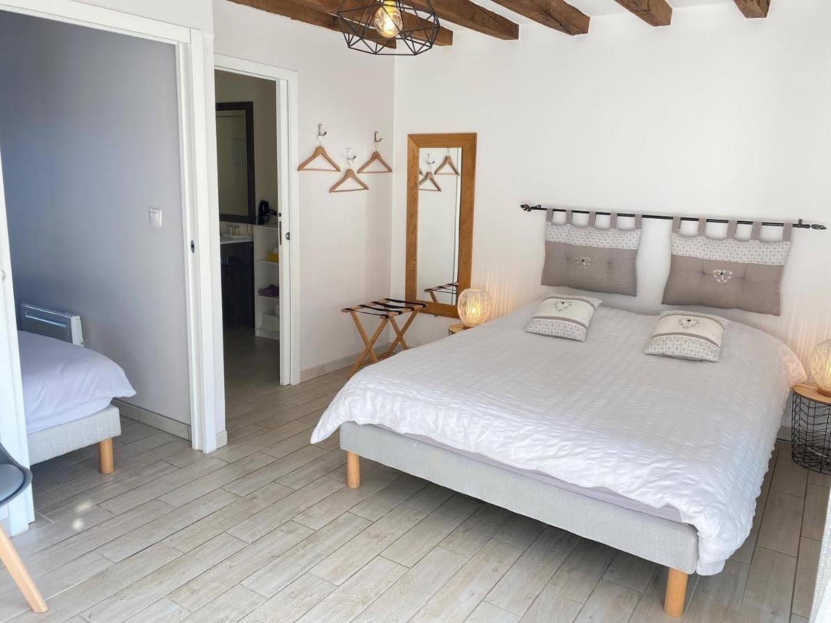 Les Mariniers Chambres D'Hotes -Guest House - Bain Nordique En Option Mareuil-sur-Cher Exterior photo
